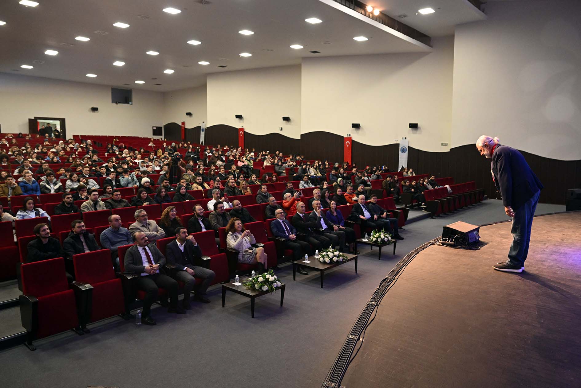 AKÜ’de ilham veren konferans: Üniversiteler Nasıl Şekillenecek?