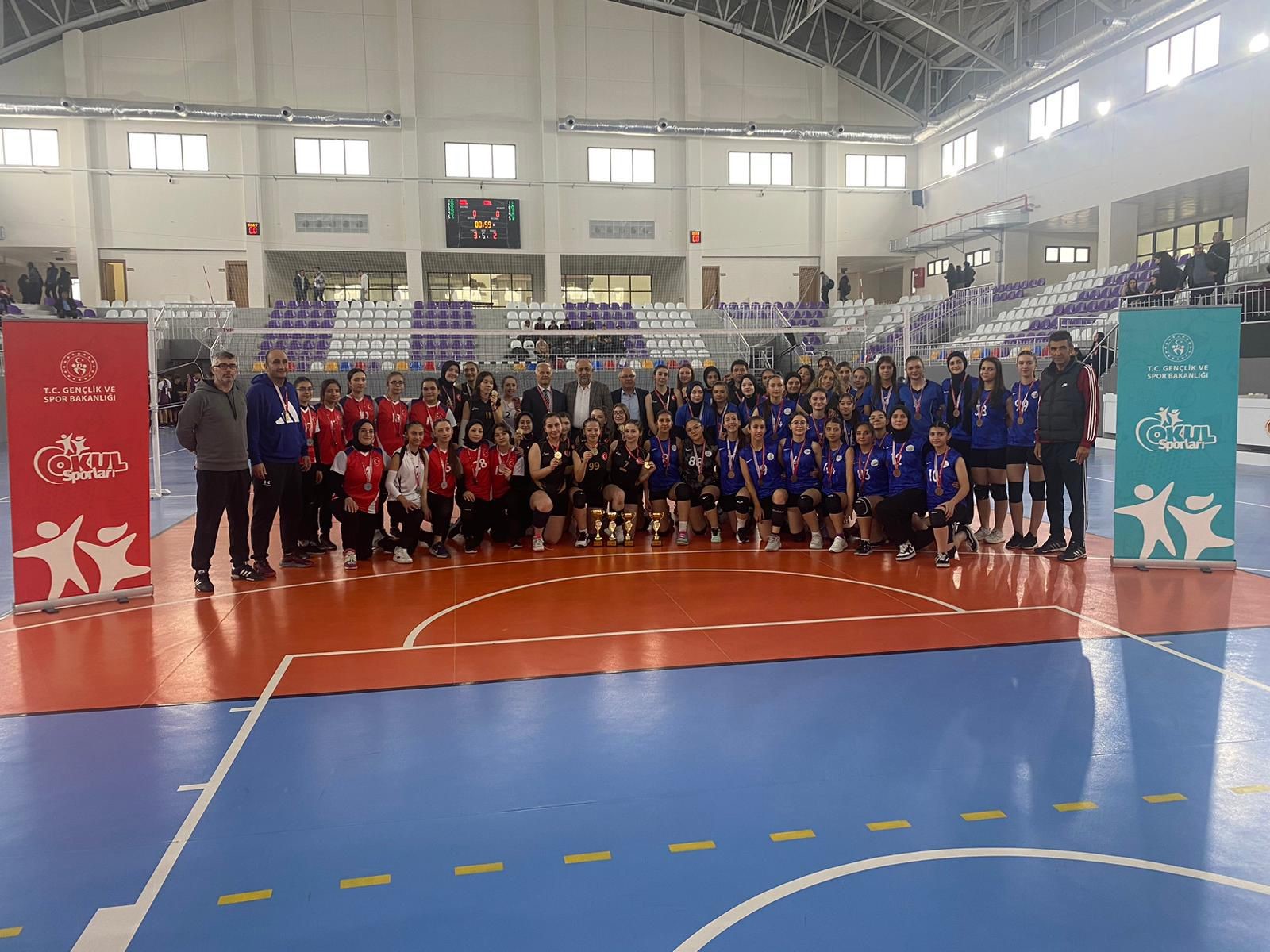 Genç Kızlar Voleybol Müsabakaları tamamlandı!