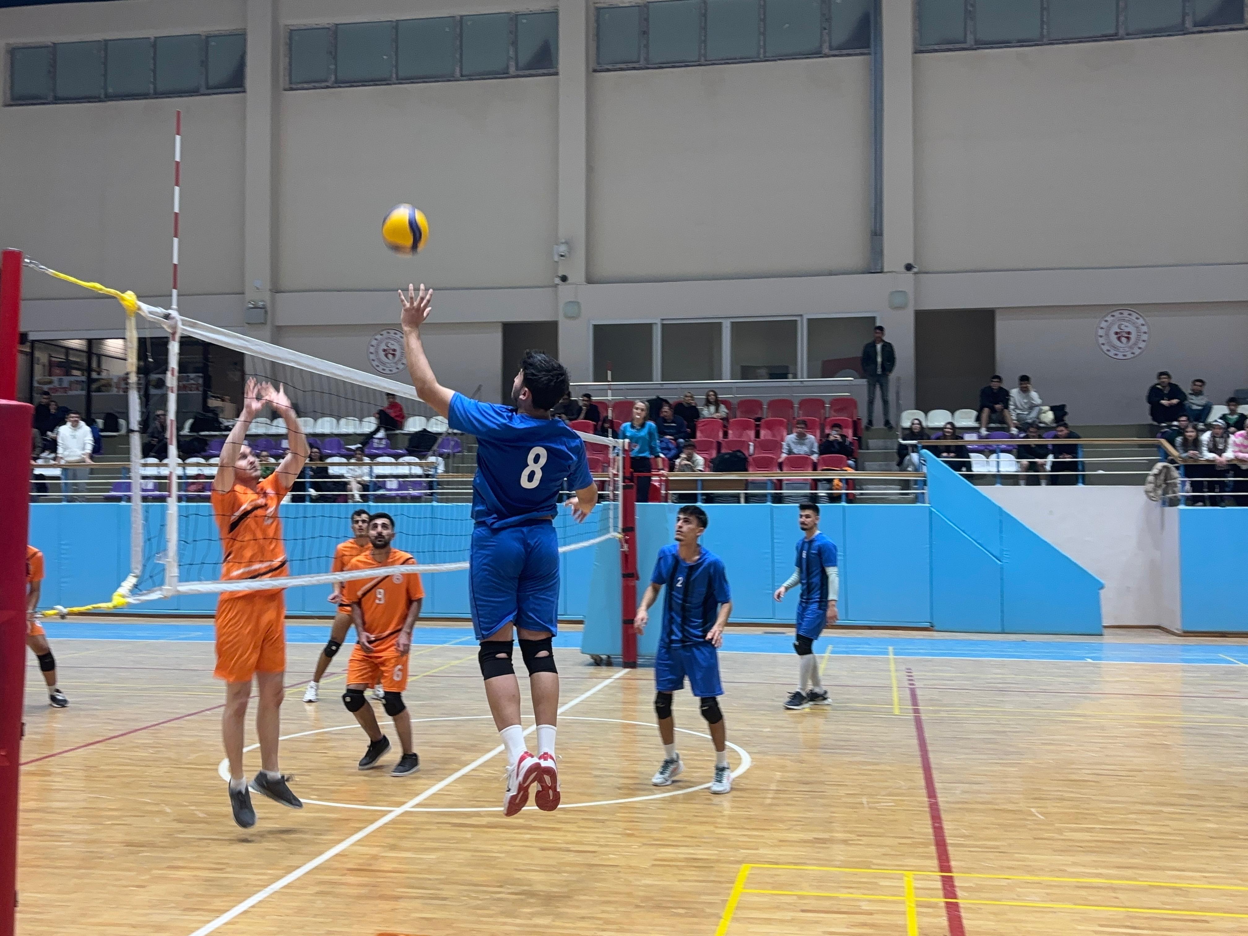 Yurt Lig Voleybol Heyecanı Tınaztepe’de Zirveye Ulaştı