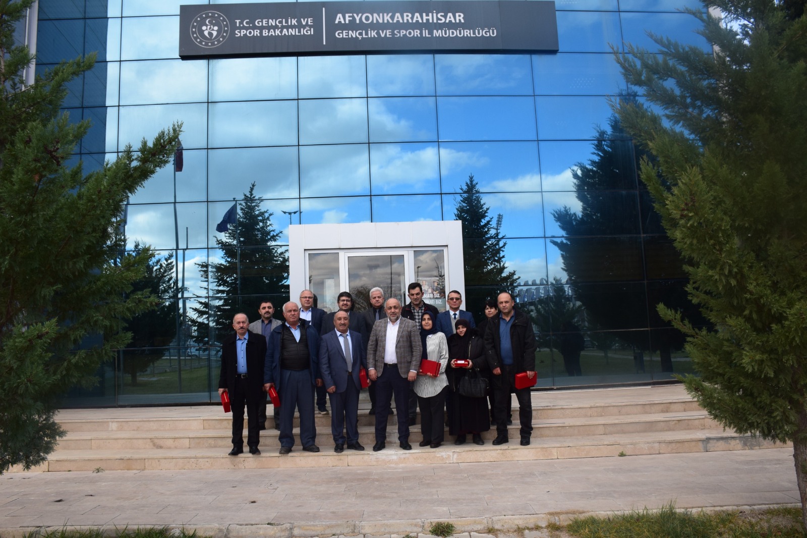 Afyonkarahisar Gençlik ve Spor İl Müdürlüğünden Emekli Personellere Veda Töreni!