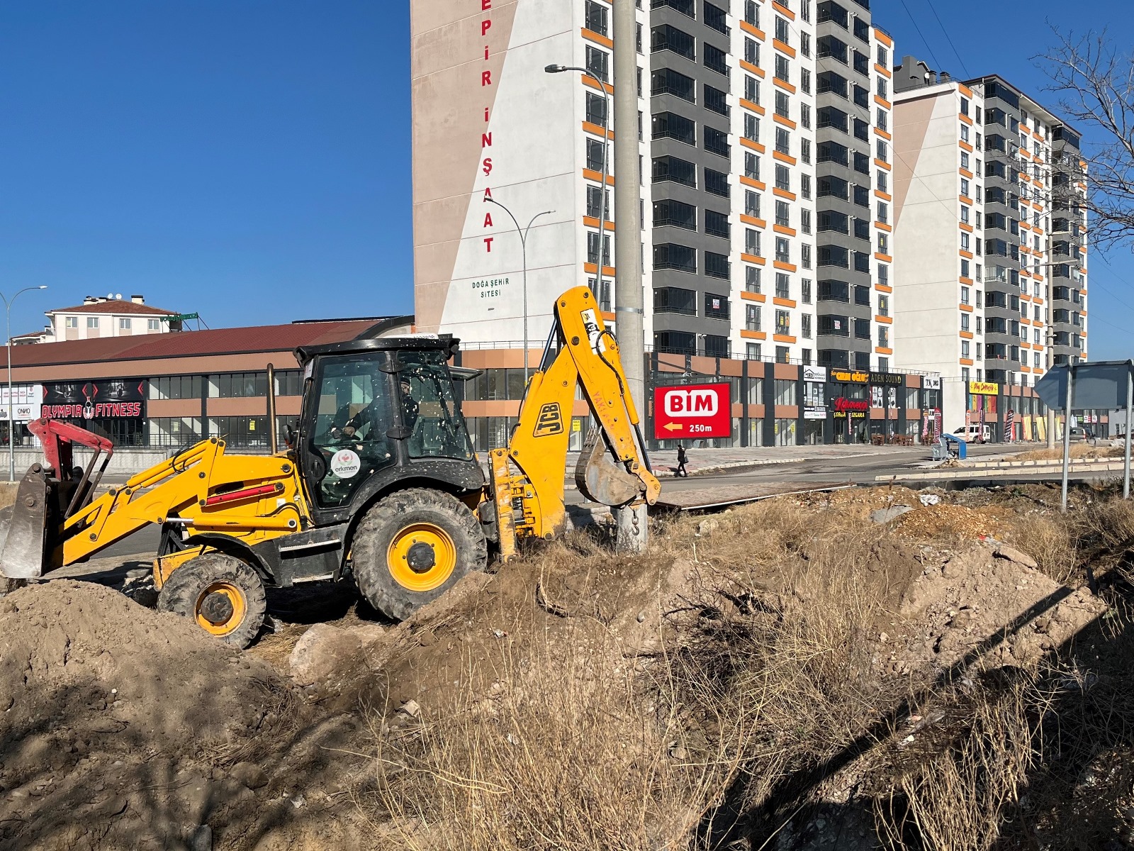 Tehlike son buluyor: Erkmen’de Yaya Üst Geçidine Başlandı!