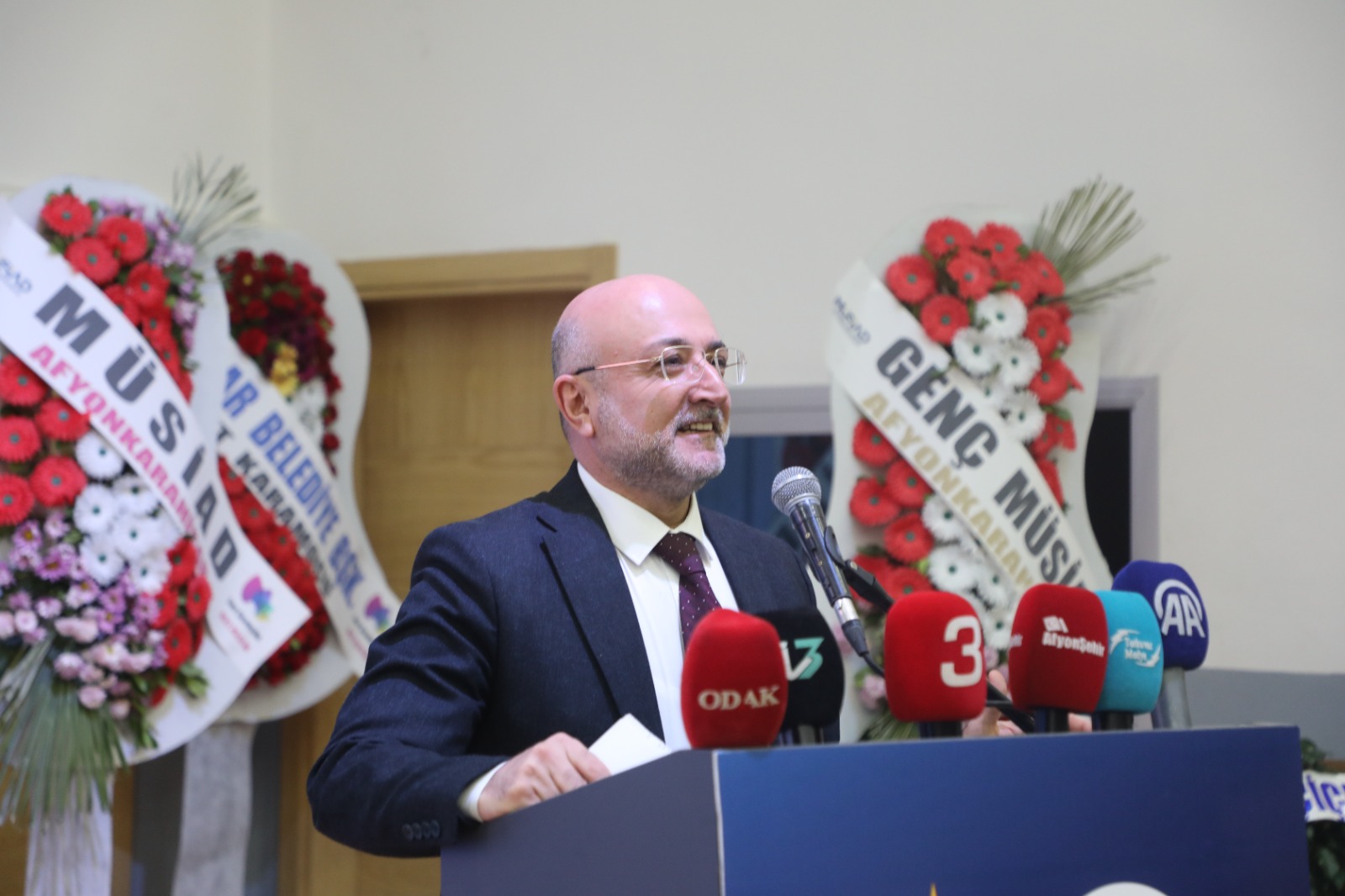 Afyon’da Bayrak Değişimi: Gençlik Kolları Yeni Döneme Hazır!