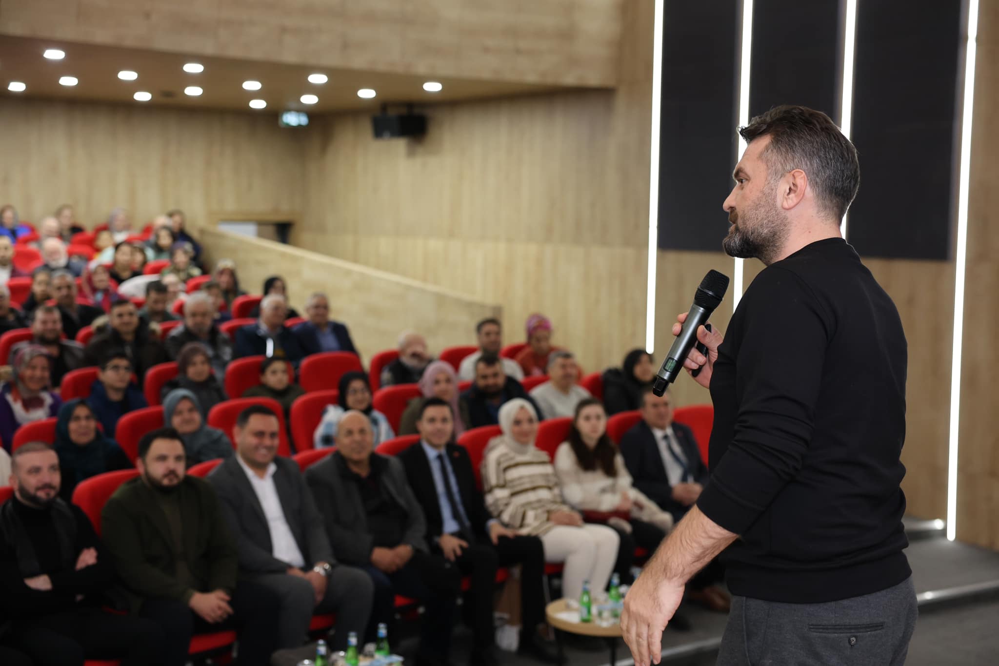 Abdurrahman Uzun Sandıklı’da Yoğun İlgi Gördü