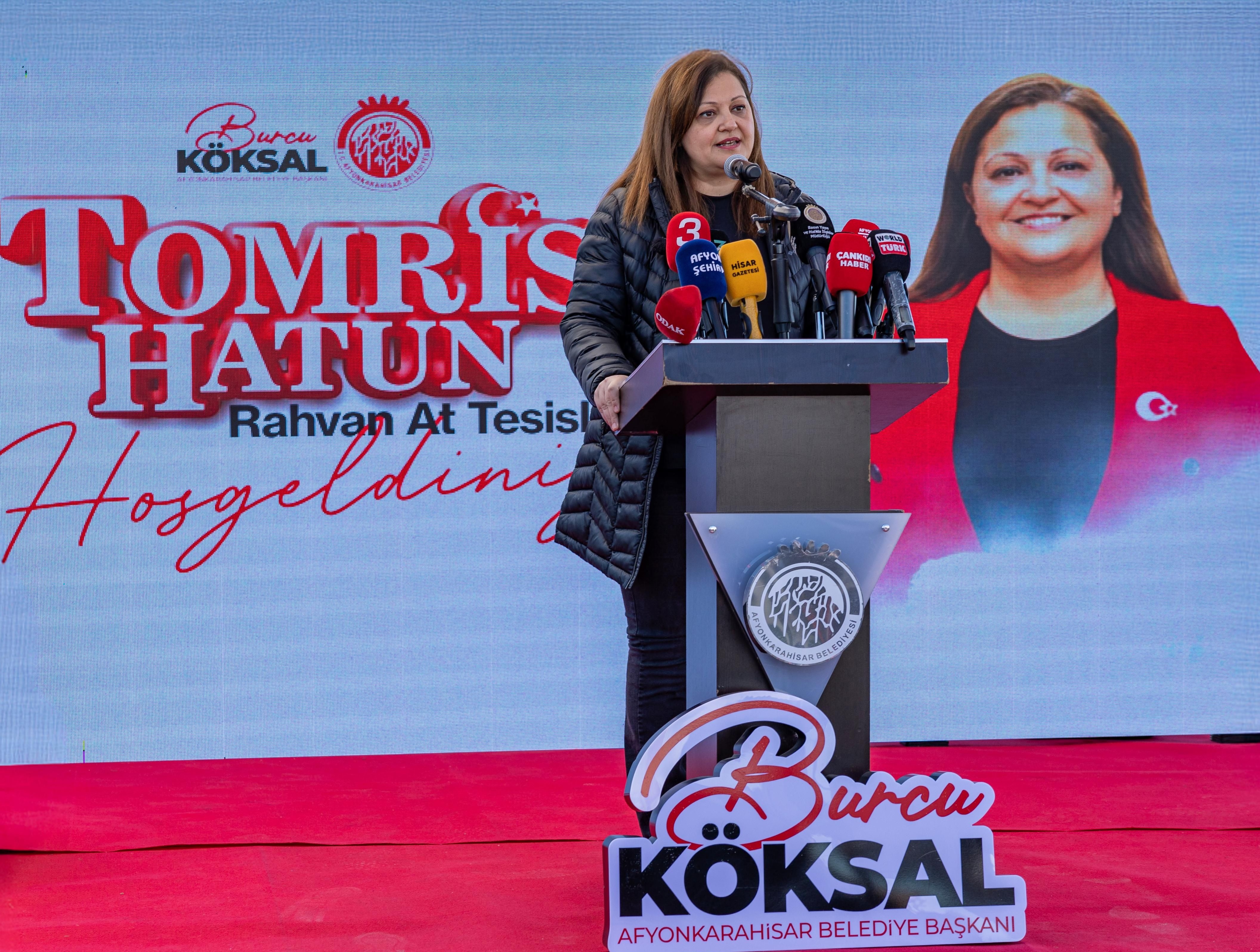 Tomris Hatun Rahvan At Tesisleri 