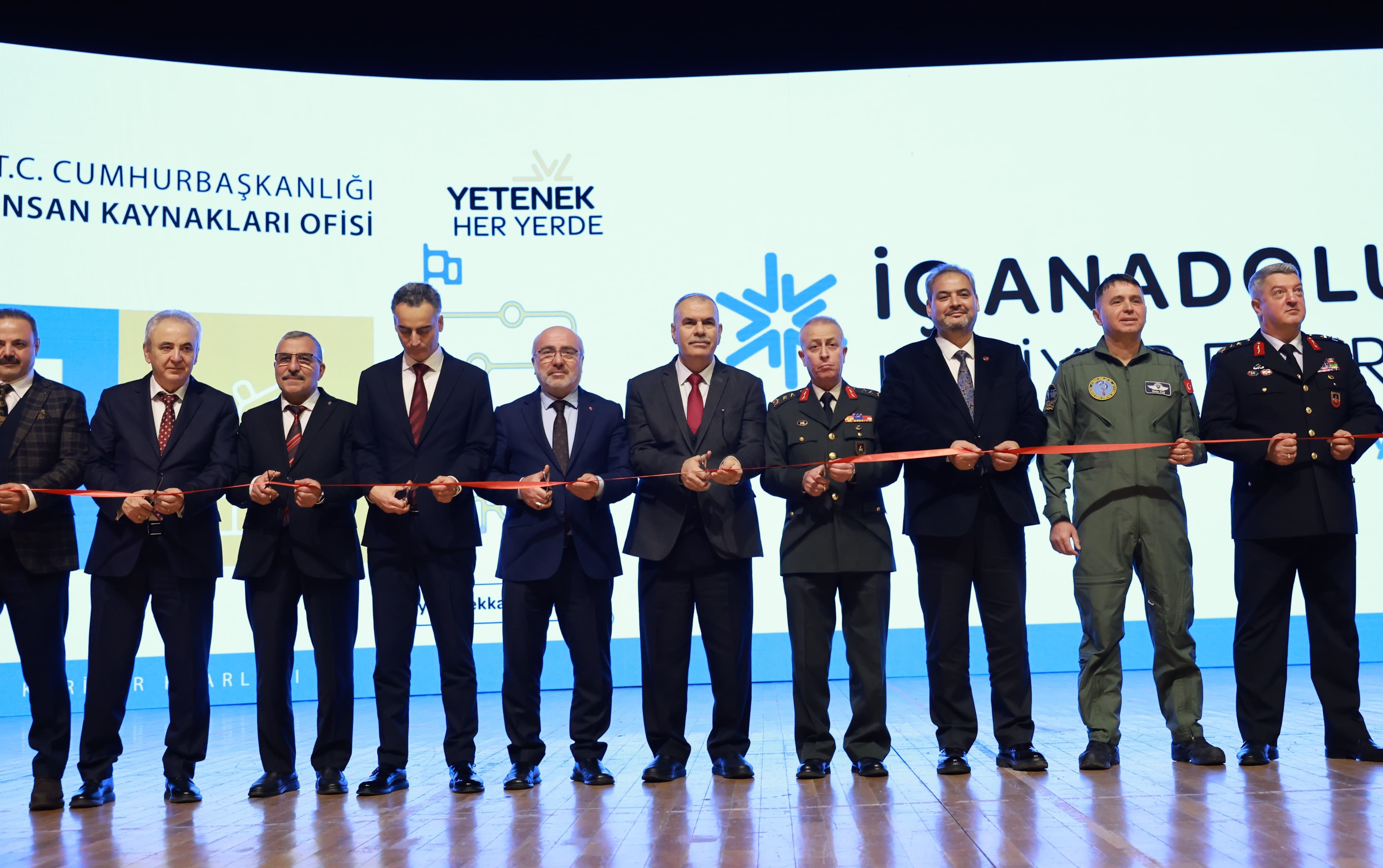 Afyon Kocatepe Üniversitesi, İç Anadolu Kariyer Fuarı’na Katıldı