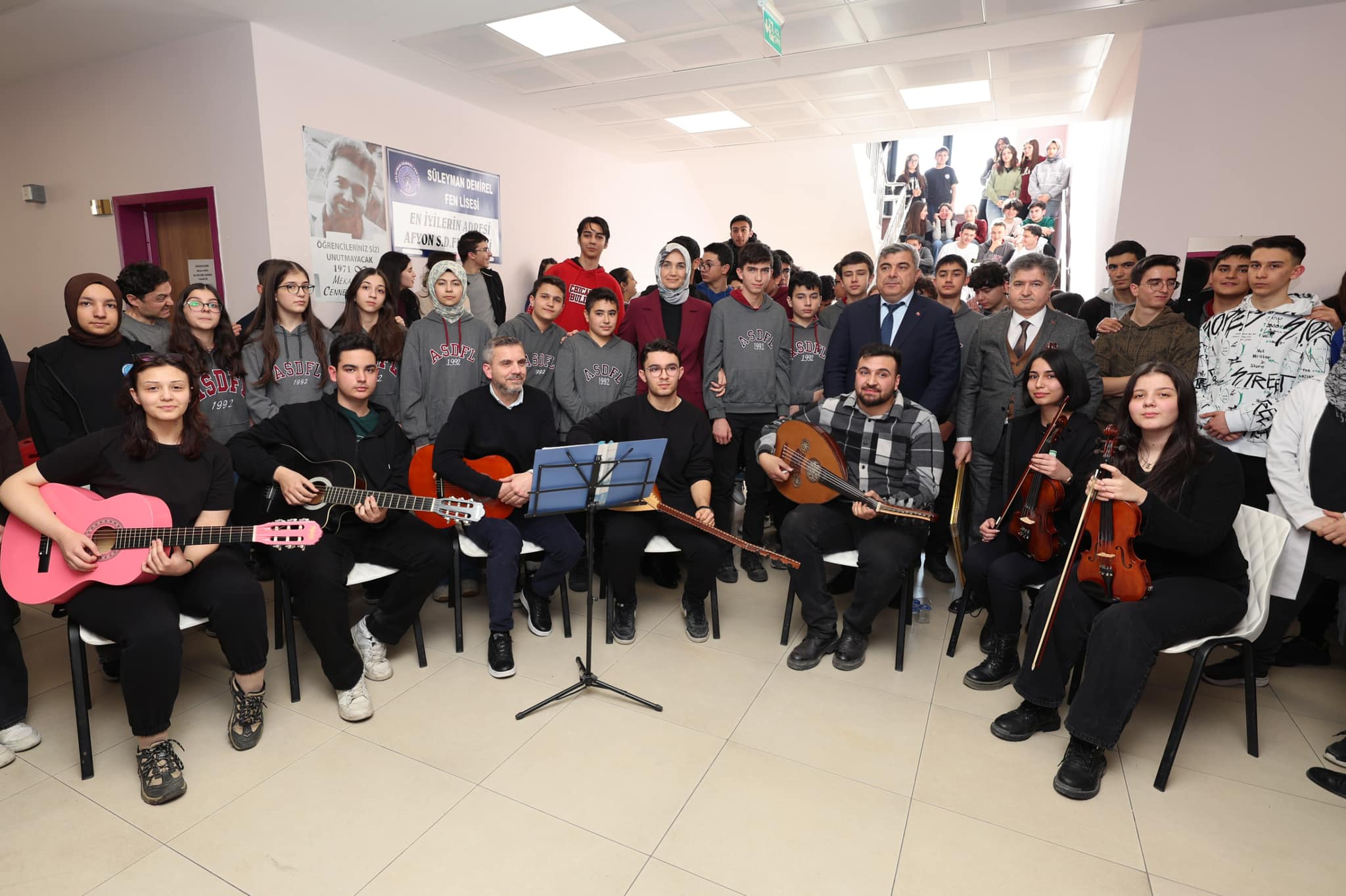 Afyon Valisi, Süleyman Demirel Fen Lisesi öğrencileri ile buluştu!