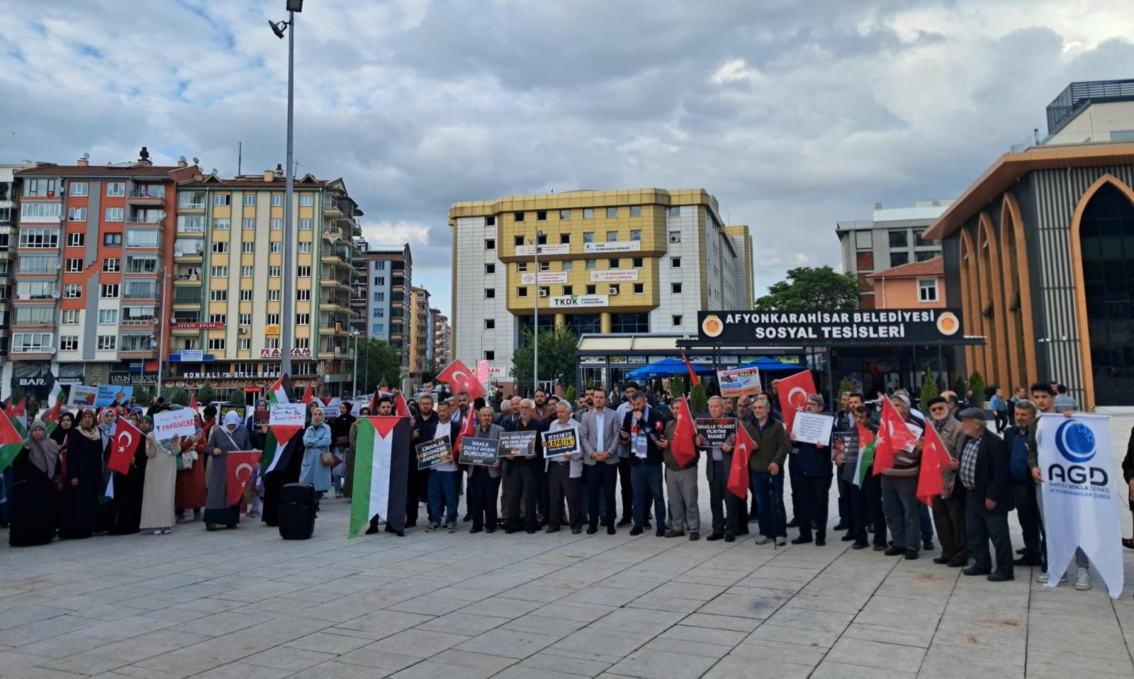 MİLKO Afyon’da Gazze’ye destek verdi: Haydut Trump'a karşı anladığı dilden konuşuruz!