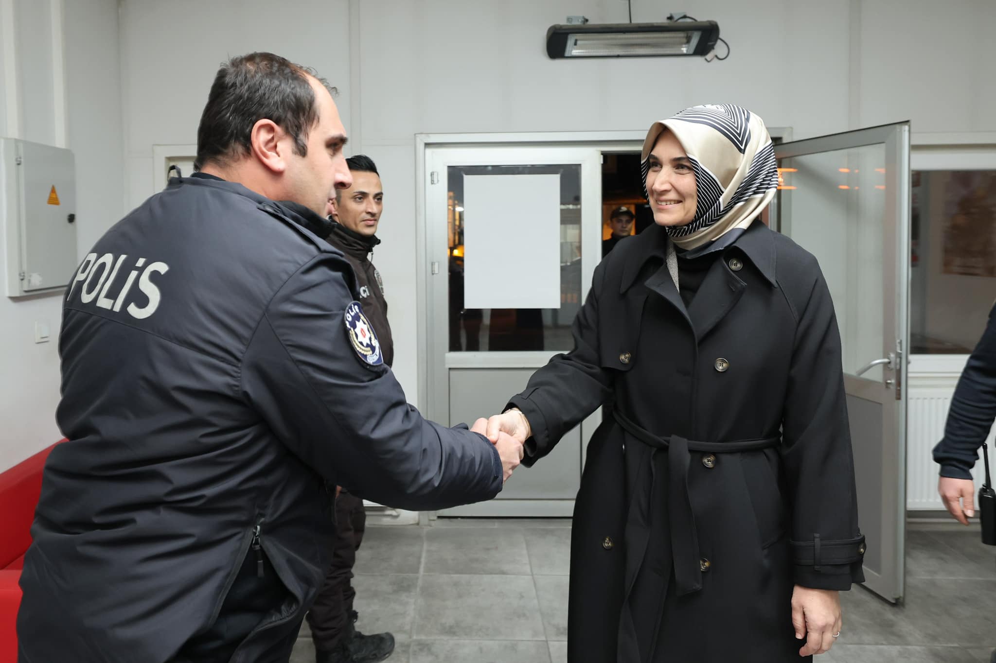 Afyon’da güvenlik teyakkuzda! Vali Yiğitbaşı polis noktasını ziyaret etti