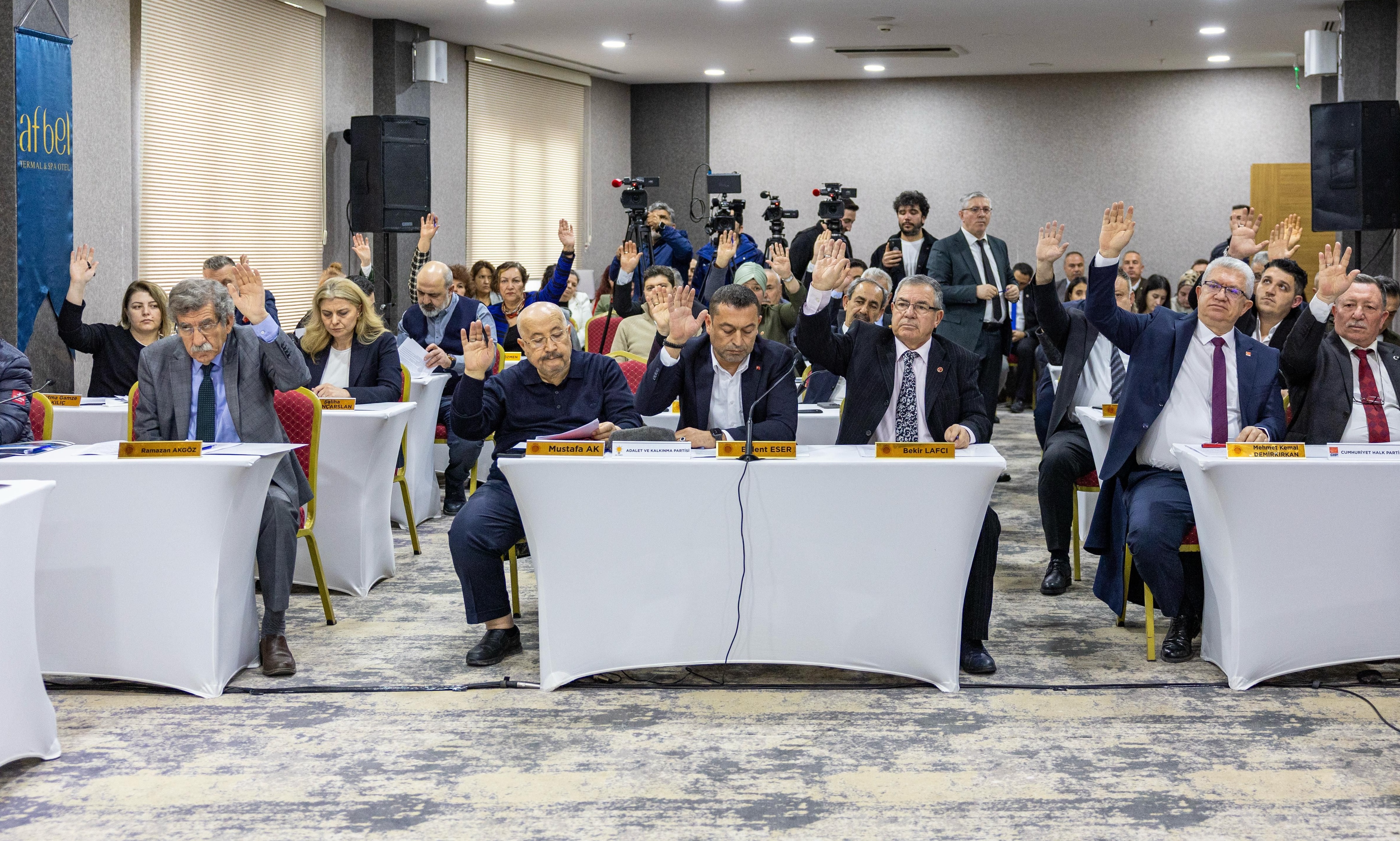 Afyon’da Hanımlara indirim müjdesi! Emekli kadınlara %25 avantaj