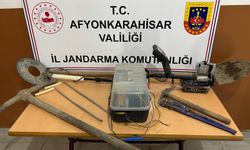 Afyon'da jandarma definecileri suçüstü yaptı