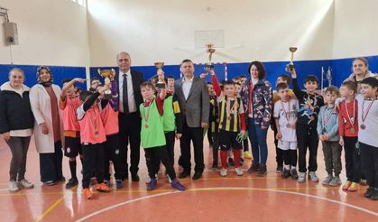 Erkmen Belediye Başkanı Şahin’den sporcu öğrencilere tam destek