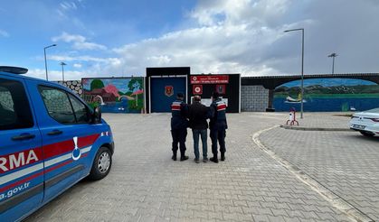 Hırsızlık suçundan aranan şahsı Afyon jandarma yakaladı