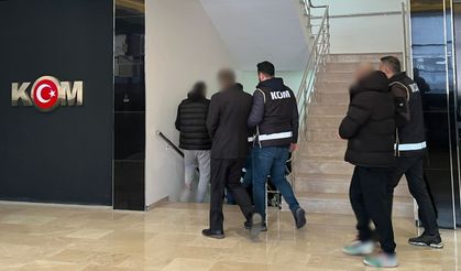 Afyon’da kendilerini kamu görevlisi gibi tanıtıp 5 milyon TL’lik vurgun yaptılar!