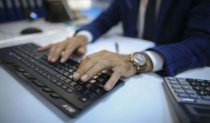 Memur ebeveynlere yarı zamanlı çalışma hakkı geliyor